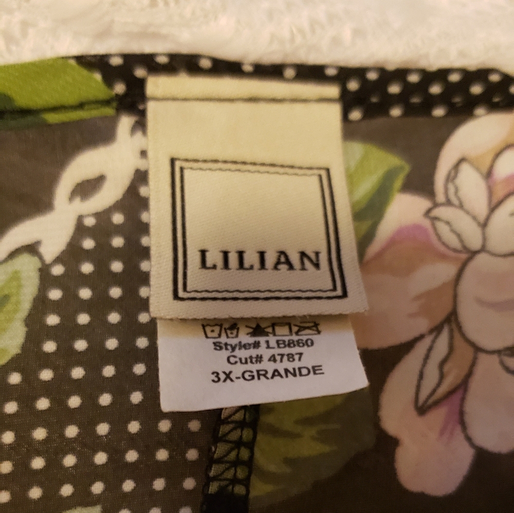 Lillian Floral Kimono with Black and Purple Design - Picture 9 of 12